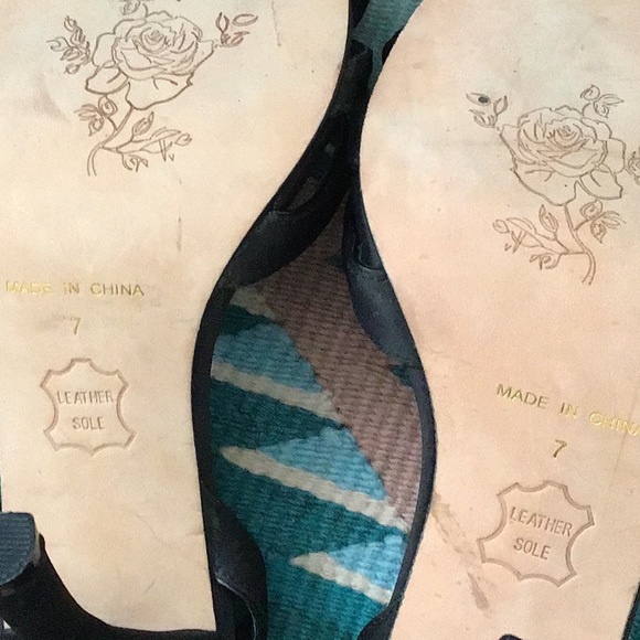 White House Black Market Heels - Picture 6 of 6